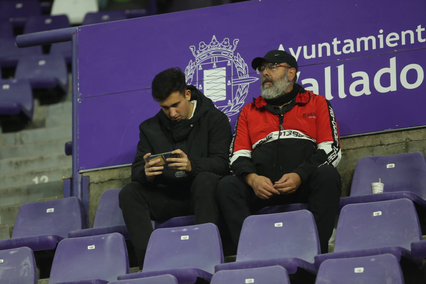 Búscate en las gradas del Estadio José Zorrilla (1 de 3)