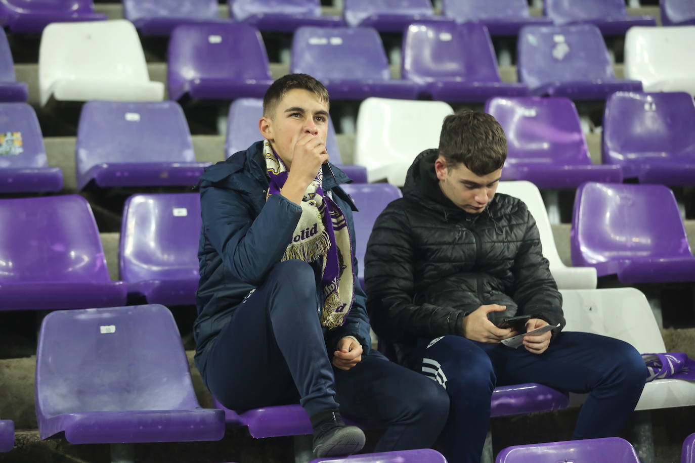 Búscate en las gradas del Estadio José Zorrilla (1 de 3)