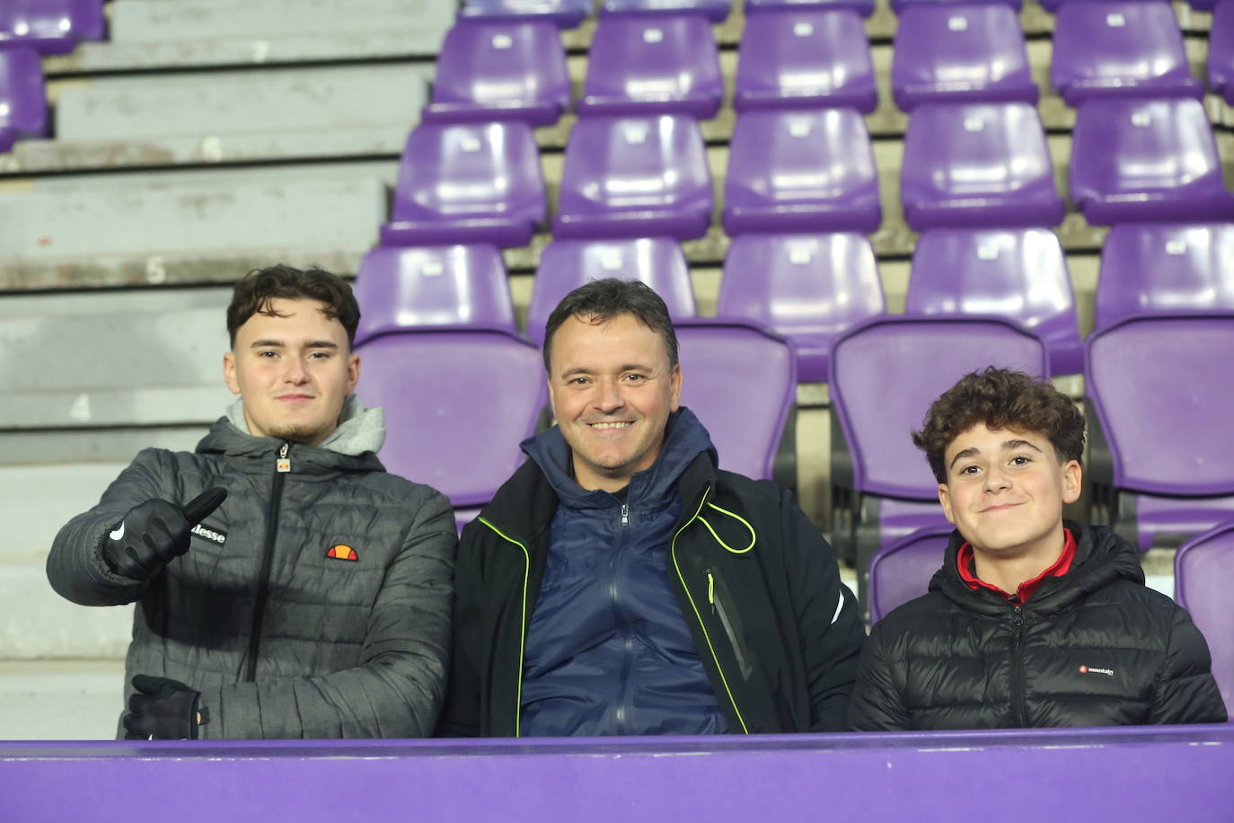 Búscate en las gradas del Estadio José Zorrilla (1 de 3)