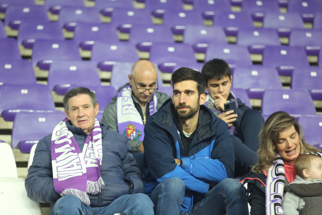 Búscate en las gradas del Estadio José Zorrilla (2 de 3)