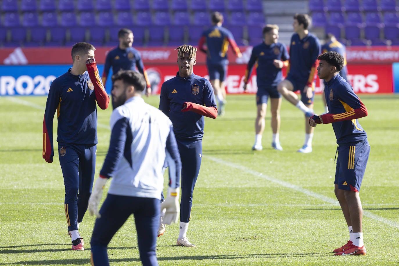 En imágenes, el entrenamiento de La Roja en el José Zorrilla