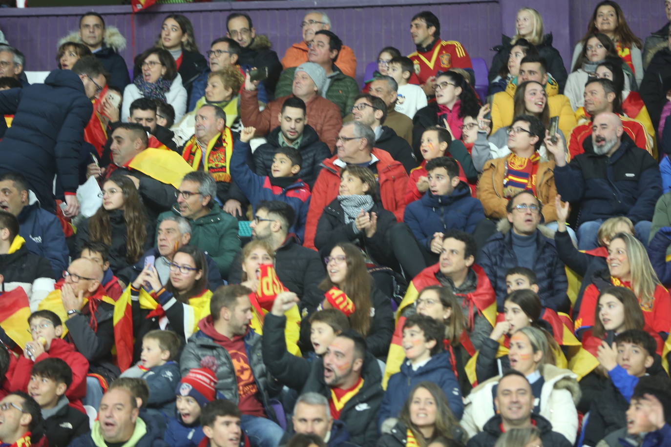 Búscate en las gradas del José Zorrilla (3/4)