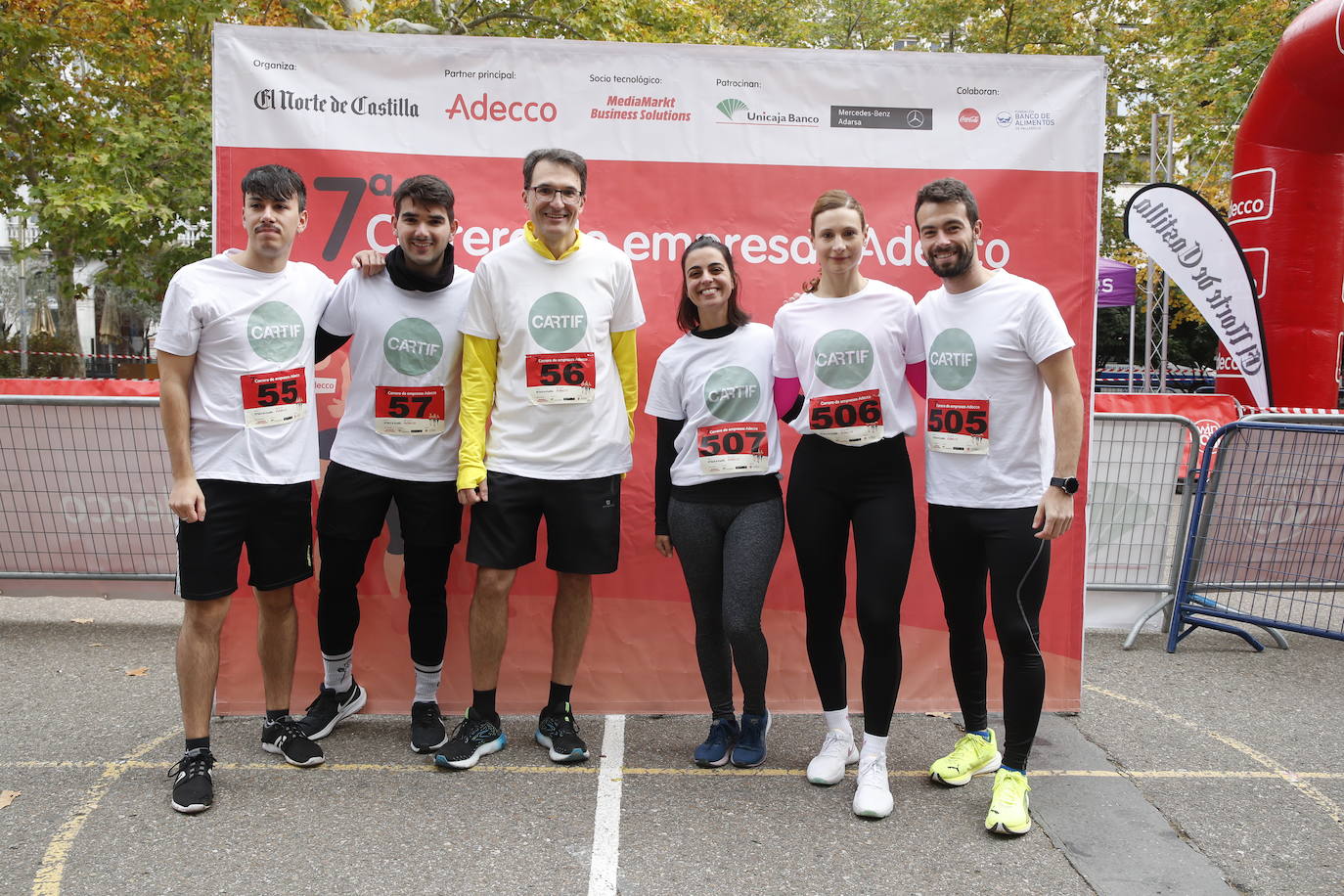 En imágenes, los equipos participantes en la VII Carrera de Empresa Adecco (4/13)