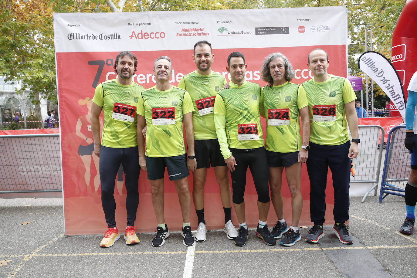 En imágenes, los equipos participantes en la VII Carrera de Empresa Adecco (4/13)