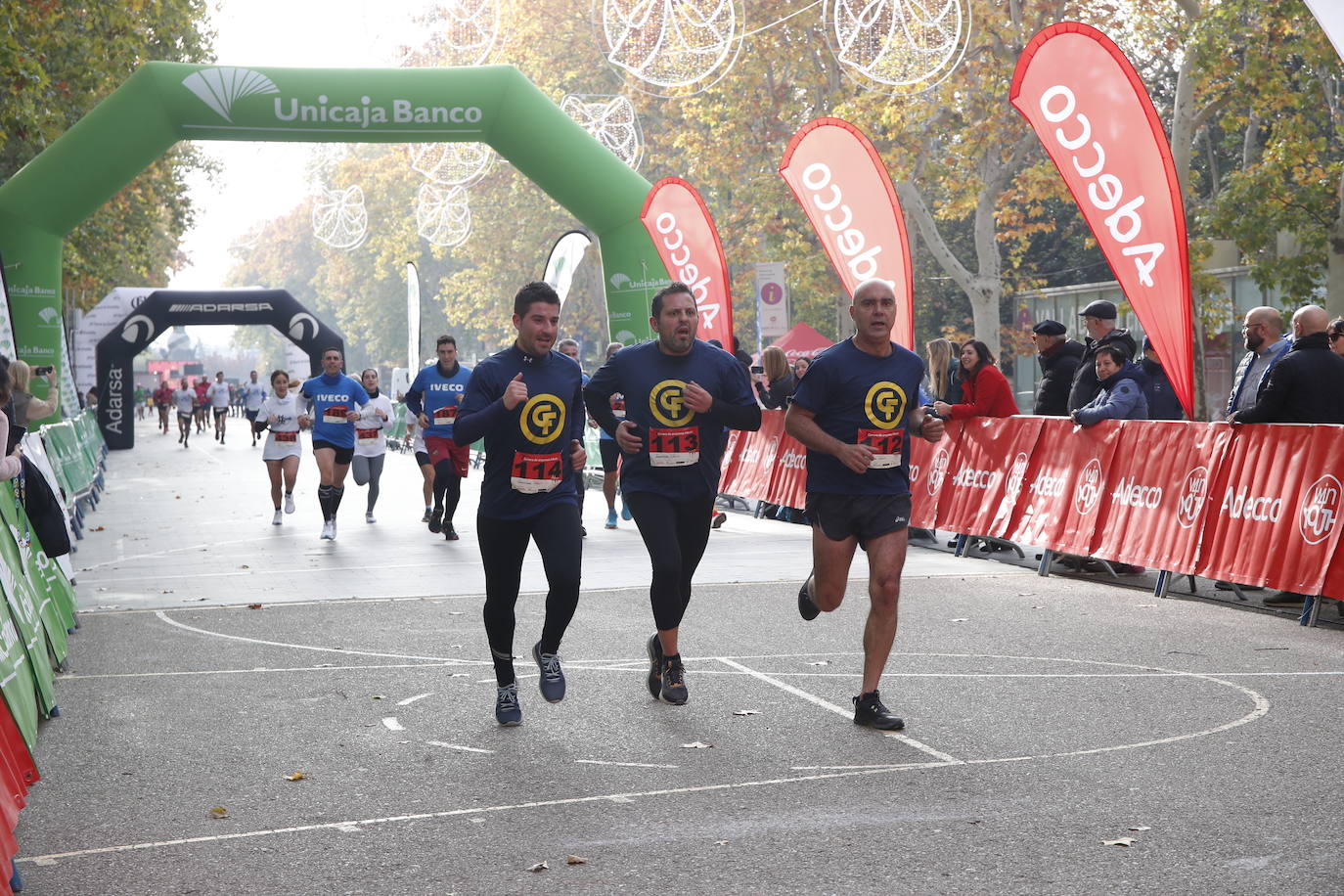 En imágenes, los equipos participantes en la VII Carrera de Empresa Adecco (8/13)