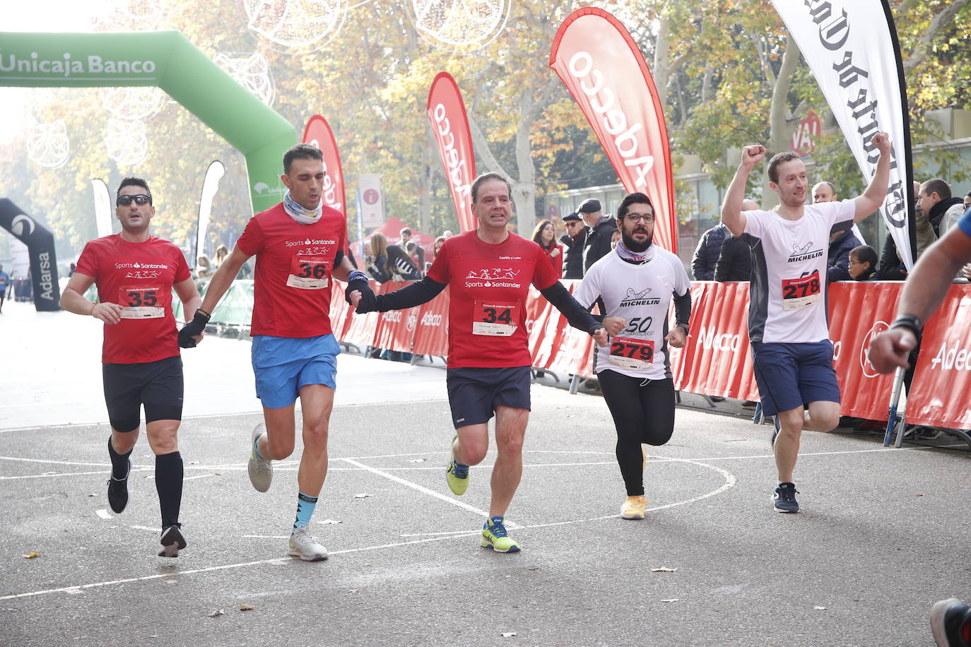 En imágenes, los equipos participantes en la VII Carrera de Empresa Adecco (9/13)