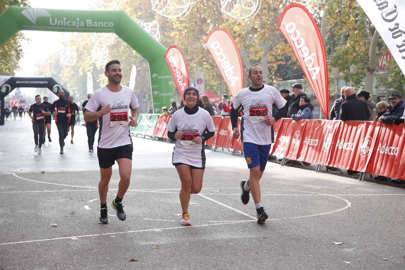 En imágenes, los equipos participantes en la VII Carrera de Empresa Adecco (11/13)