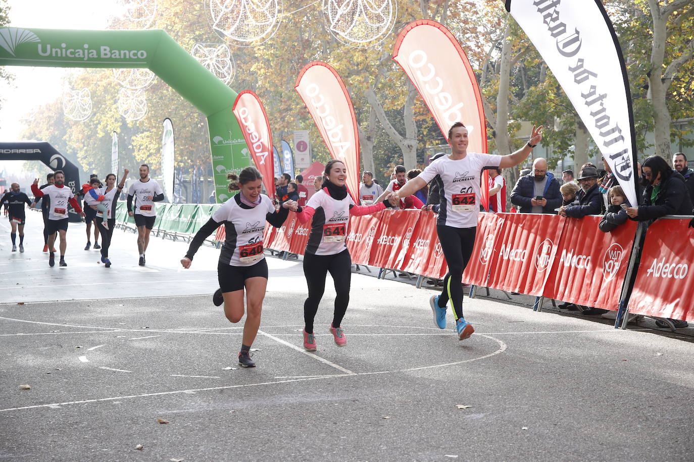 En imágenes, los equipos participantes en la VII Carrera de Empresa Adecco (12/13)