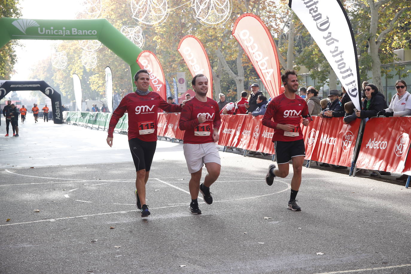 En imágenes, los equipos participantes en la VII Carrera de Empresa Adecco (12/13)