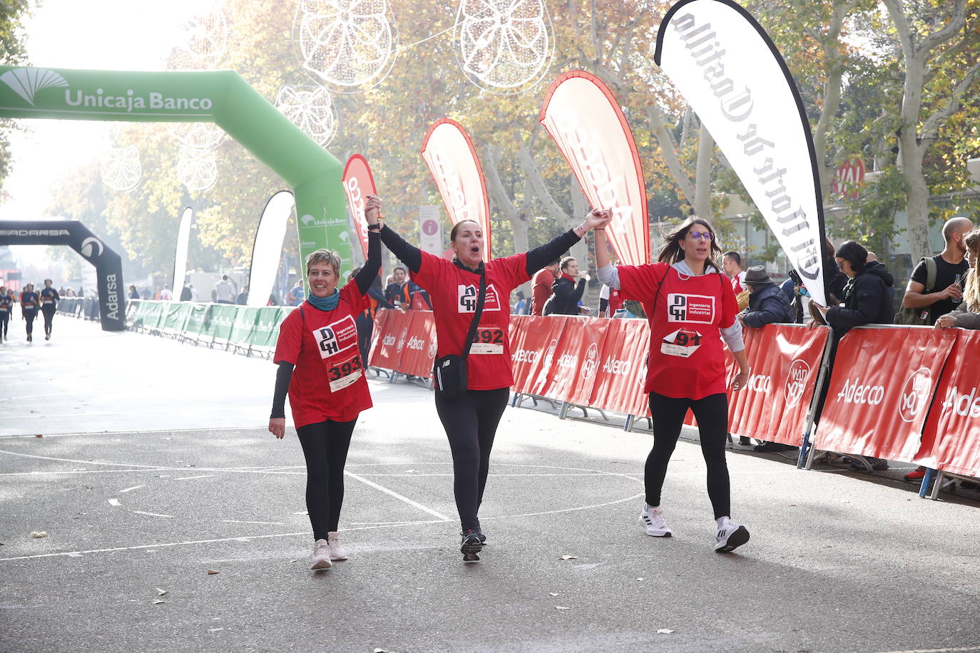 En imágenes, los equipos participantes en la VII Carrera de Empresa Adecco (13/13)