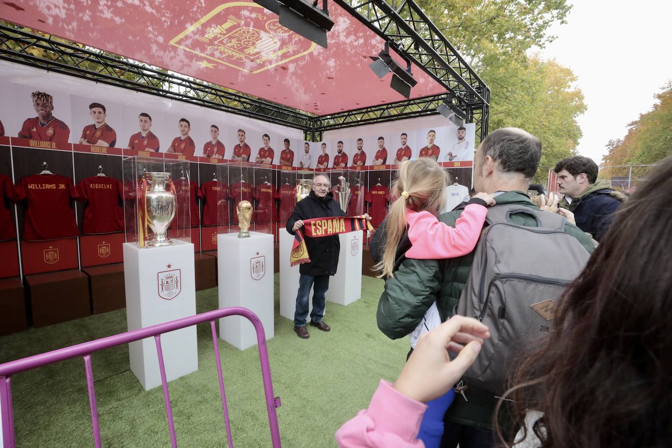 En imágenes, la Fan Zone de la Selección Española en la Acera Recoletos