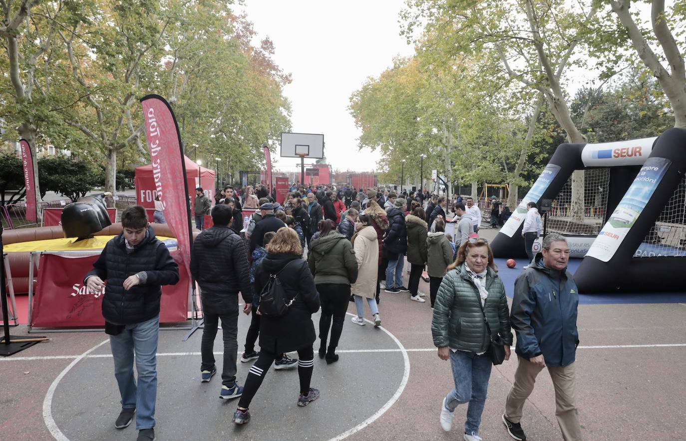 En imágenes, la Fan Zone de la Selección Española en la Acera Recoletos