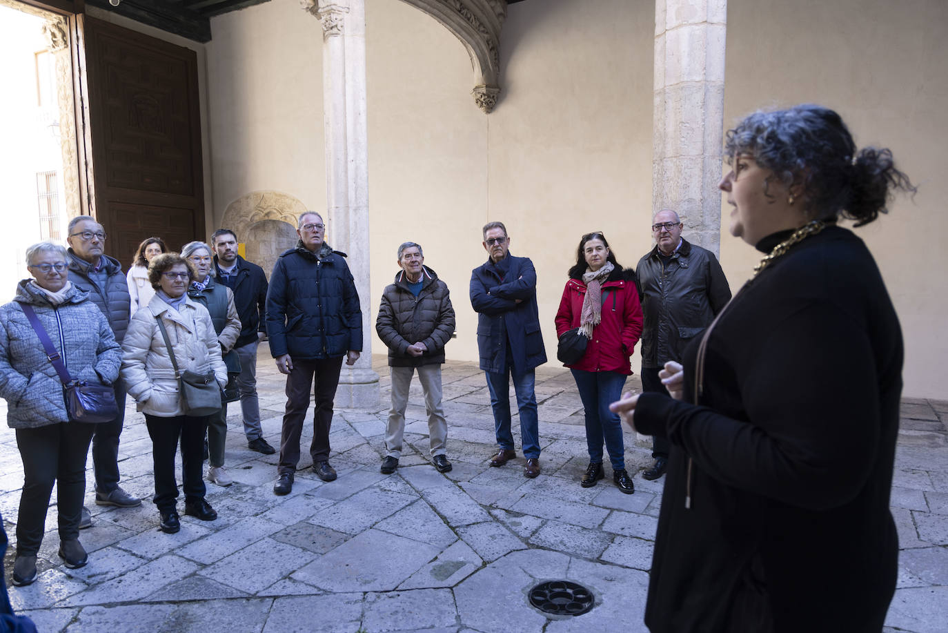 Visita de los suscriptores al Museo de Escultura