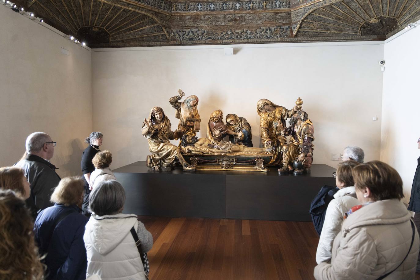 Visita de los suscriptores al Museo de Escultura