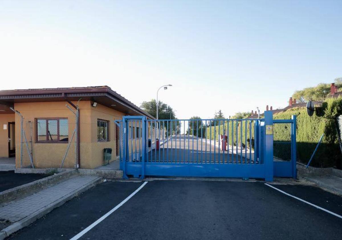 Acceso al centro penitenciario de Villanubla, en una imagen de archivo.