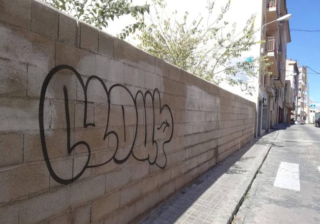 Pintada en un muro del barrio de Santo Tomás.