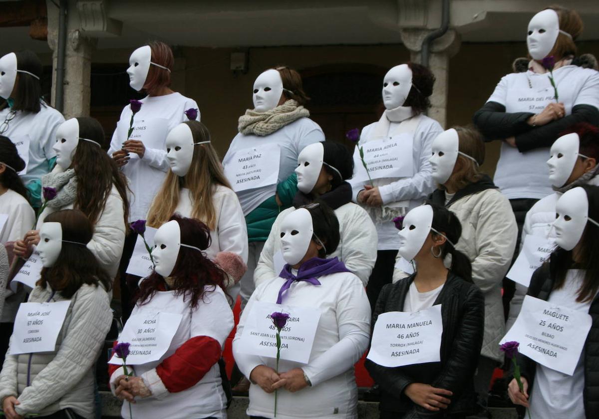 Acto contra la violencia de género en Cuéllar.