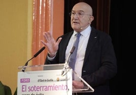 Jesús Julio Carnero, alcalde de Valladolid, en la apertura de la jornada.