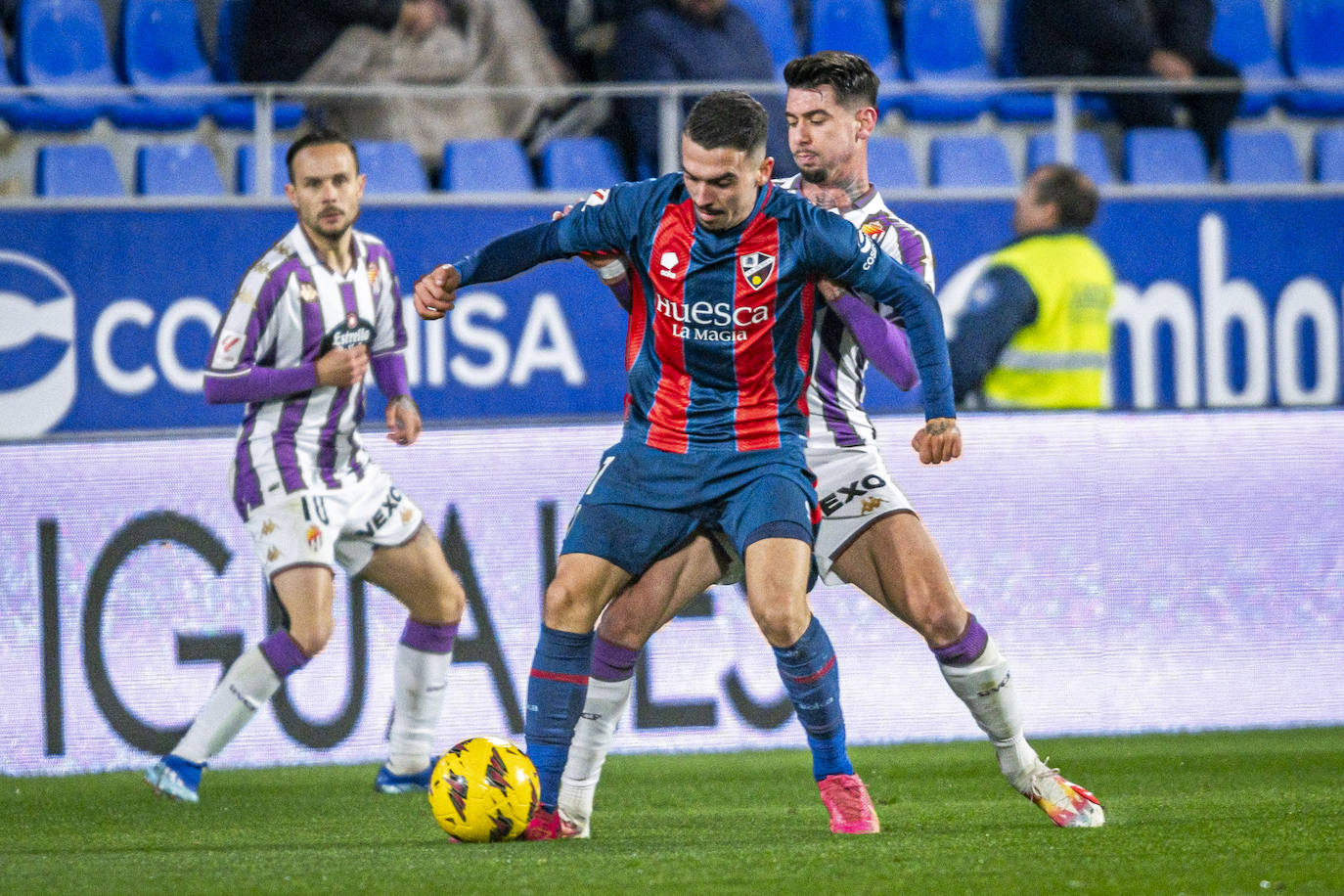 La victoria del Real Valladolid ante el Huesca, en imágenes