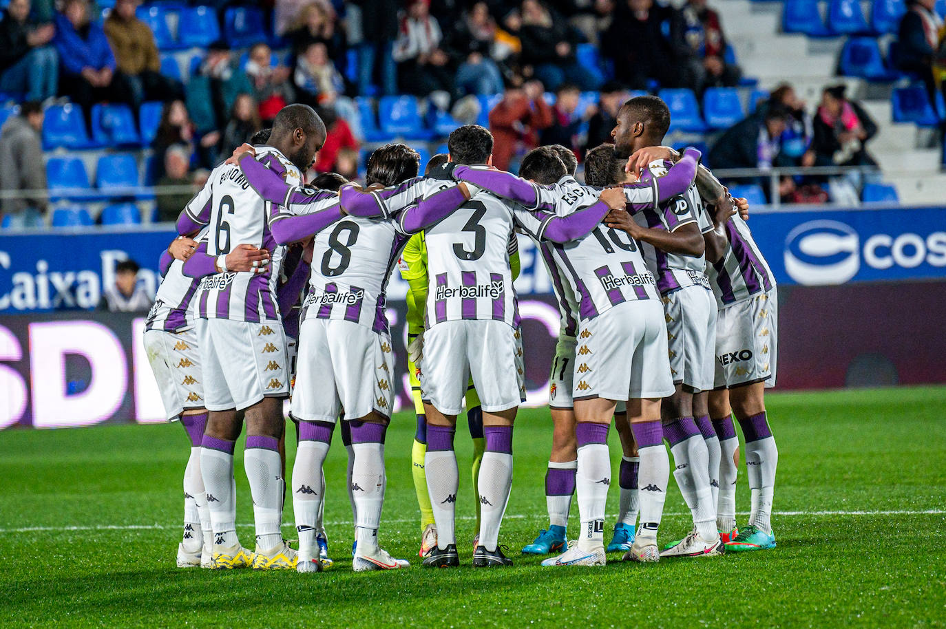 La victoria del Real Valladolid ante el Huesca, en imágenes