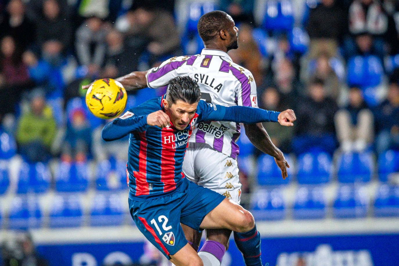 La victoria del Real Valladolid ante el Huesca, en imágenes