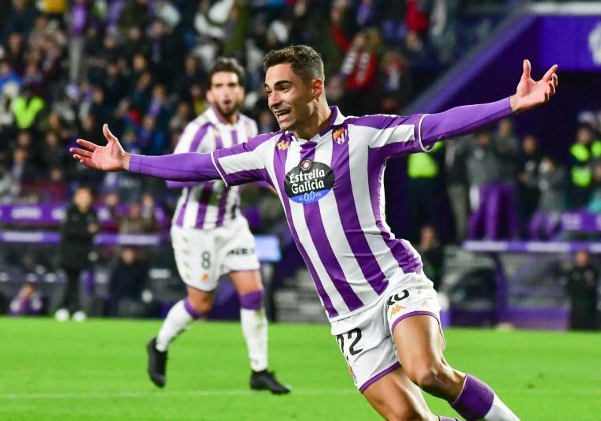 Lucas Rosa celebra el gol que marcó ante el Tenerife esta campaña.