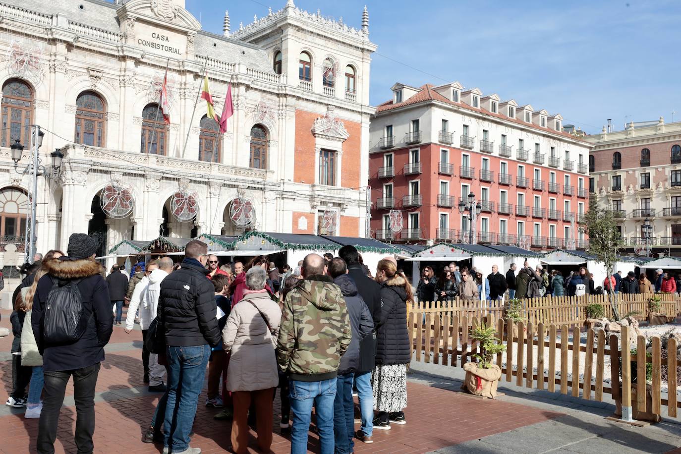 Imágenes del ambiente navideño en la Plaza Mayor (2/2)