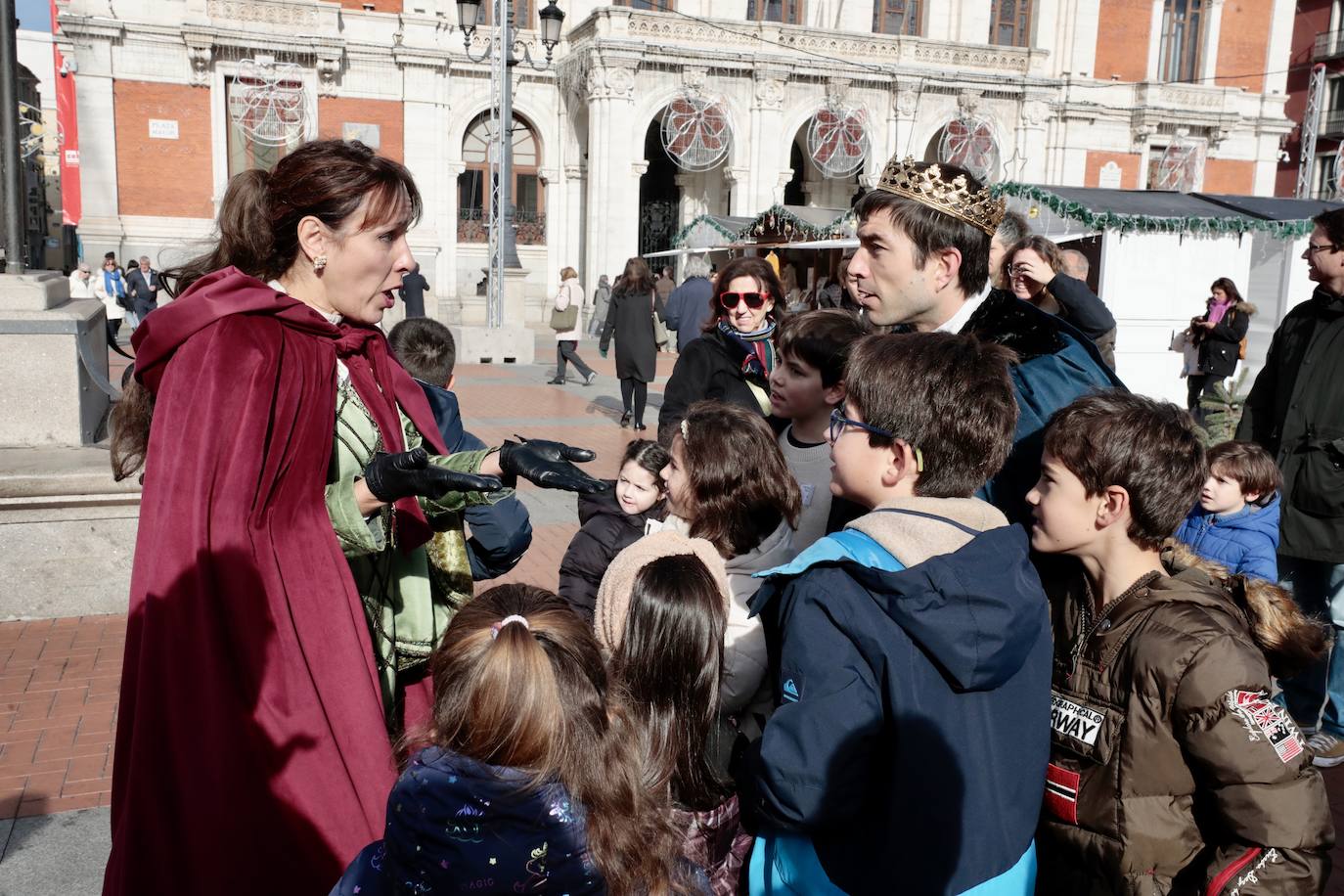 Imágenes del ambiente navideño en la Plaza Mayor (2/2)