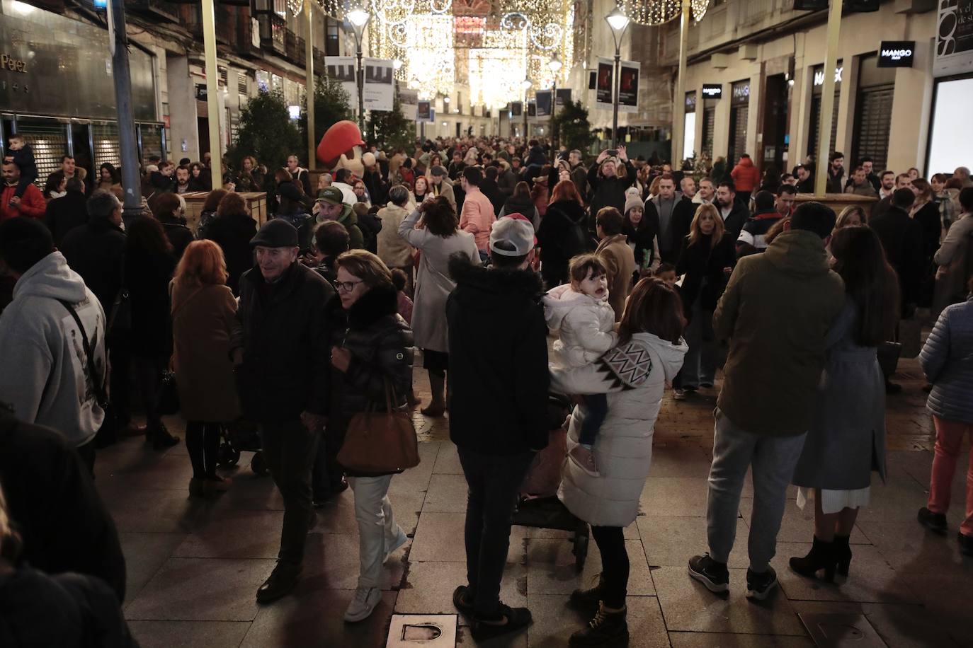 Imágenes del ambiente navideño en Valladolid