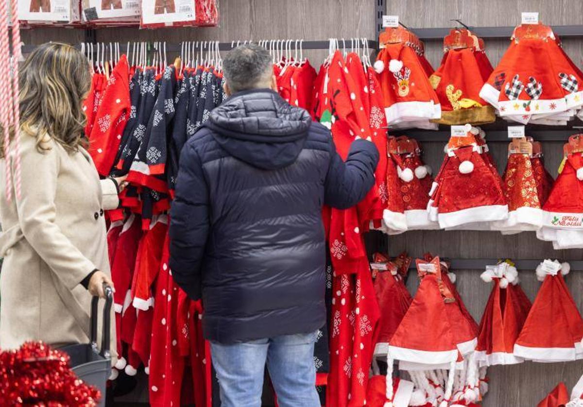 Compras navideñas en Valladolid, en una imagen de archivo.