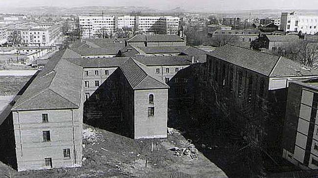 Imagen antes - El desaparecido Seminario Conciliar y las obras de construcción en el mismo terreno del Clínico (1977).