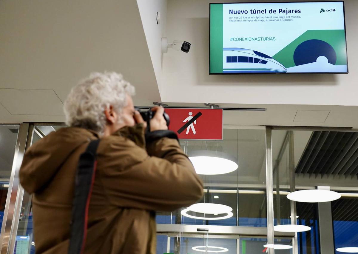 Imagen secundaria 1 - El billete de tren para el puente a Gijón desde Valladolid, a más de 123 euros