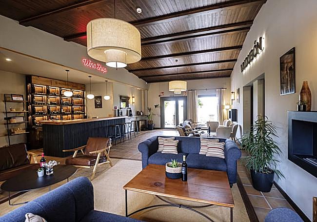 Interior de la bodega Valdubón.