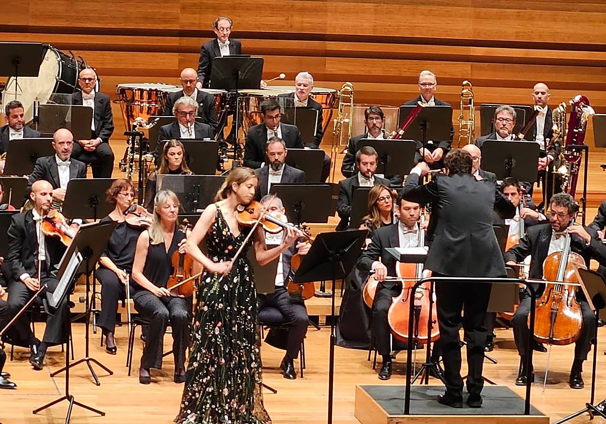 Vilde Frang, con la OSCyL a las órdenes de Pablo Rus.