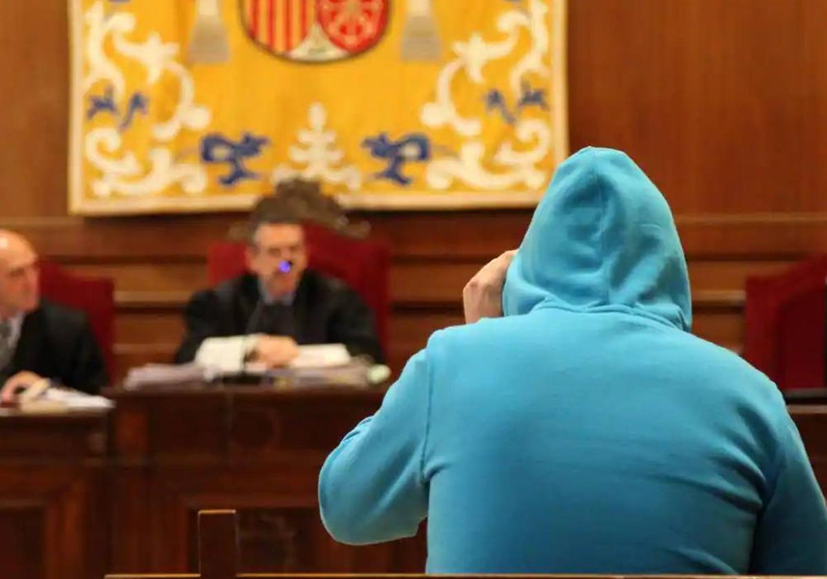 Juicio en la Audiencia Provincial de Segovia contra un acusado de un delito sexual.