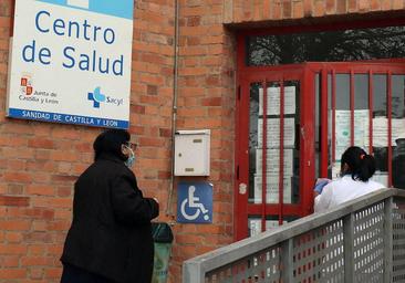 «Entre 28 y 30» médicos sin especialidad pasan consulta en Segovia