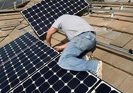 Paneles fotovoltaicos en un chalet de La Cistérniga.