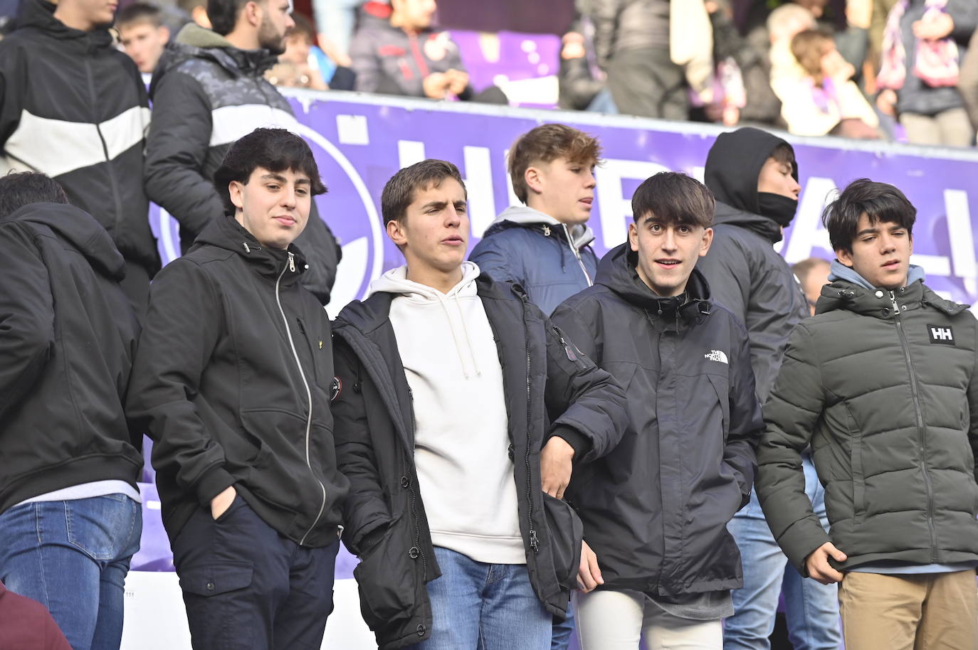 Búscate en las gradas del estadio José Zorrilla (1/4)