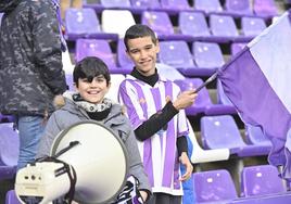 Búscate en las gradas del estadio José Zorrilla (1/4)