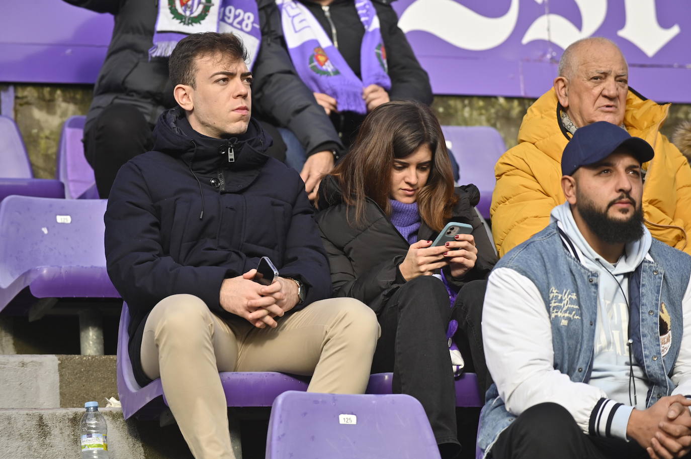 Búscate en las gradas del estadio José Zorrilla (2/4)