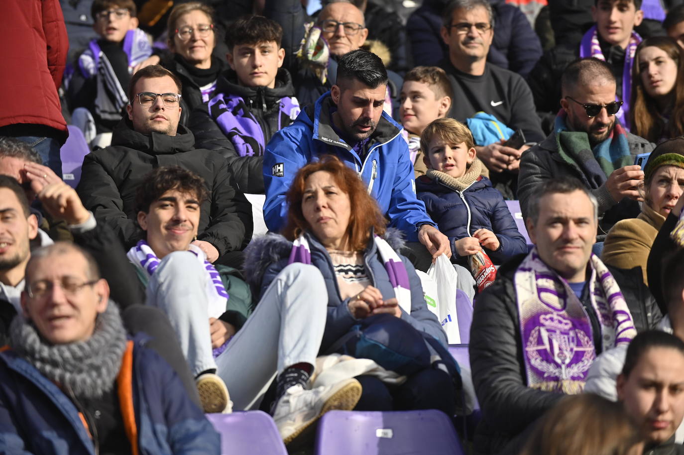 Búscate en las gradas del estadio José Zorrilla (3/4)