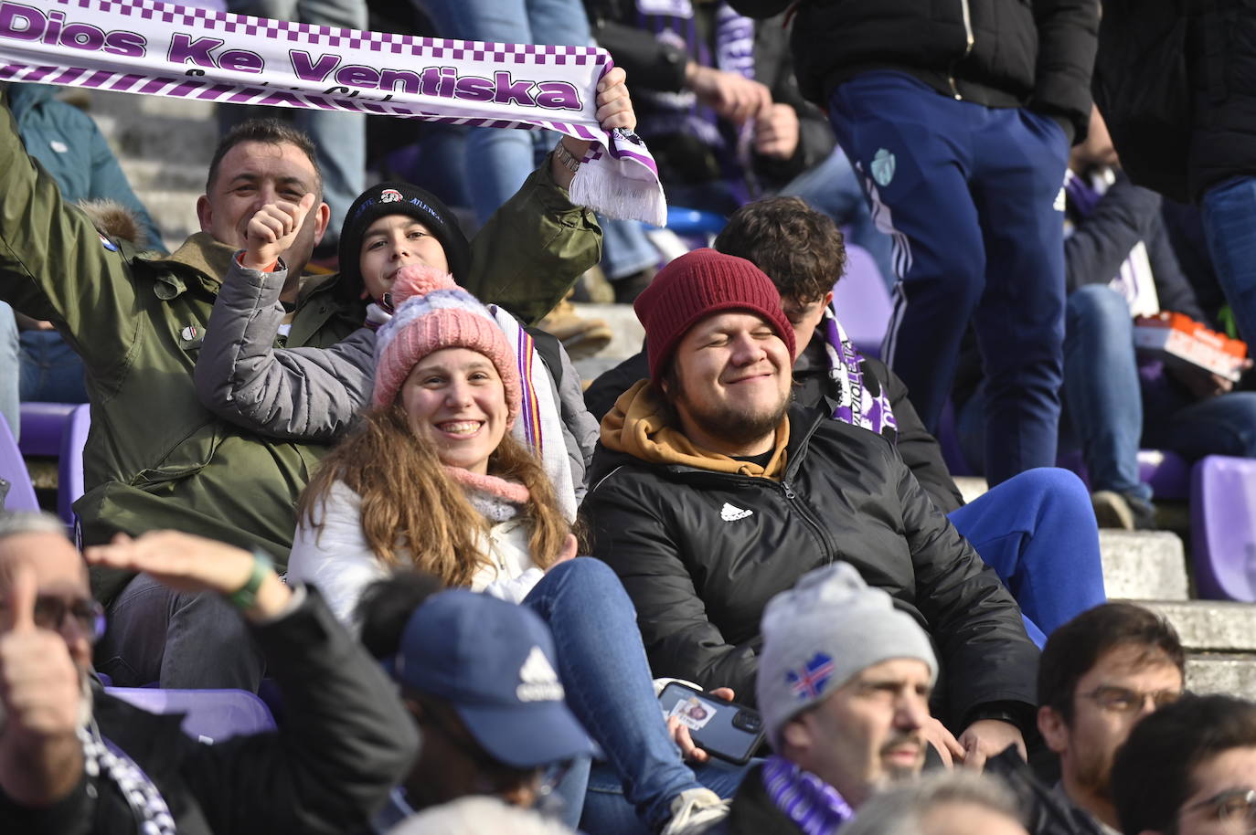 Búscate en las gradas del estadio José Zorrilla (3/4)