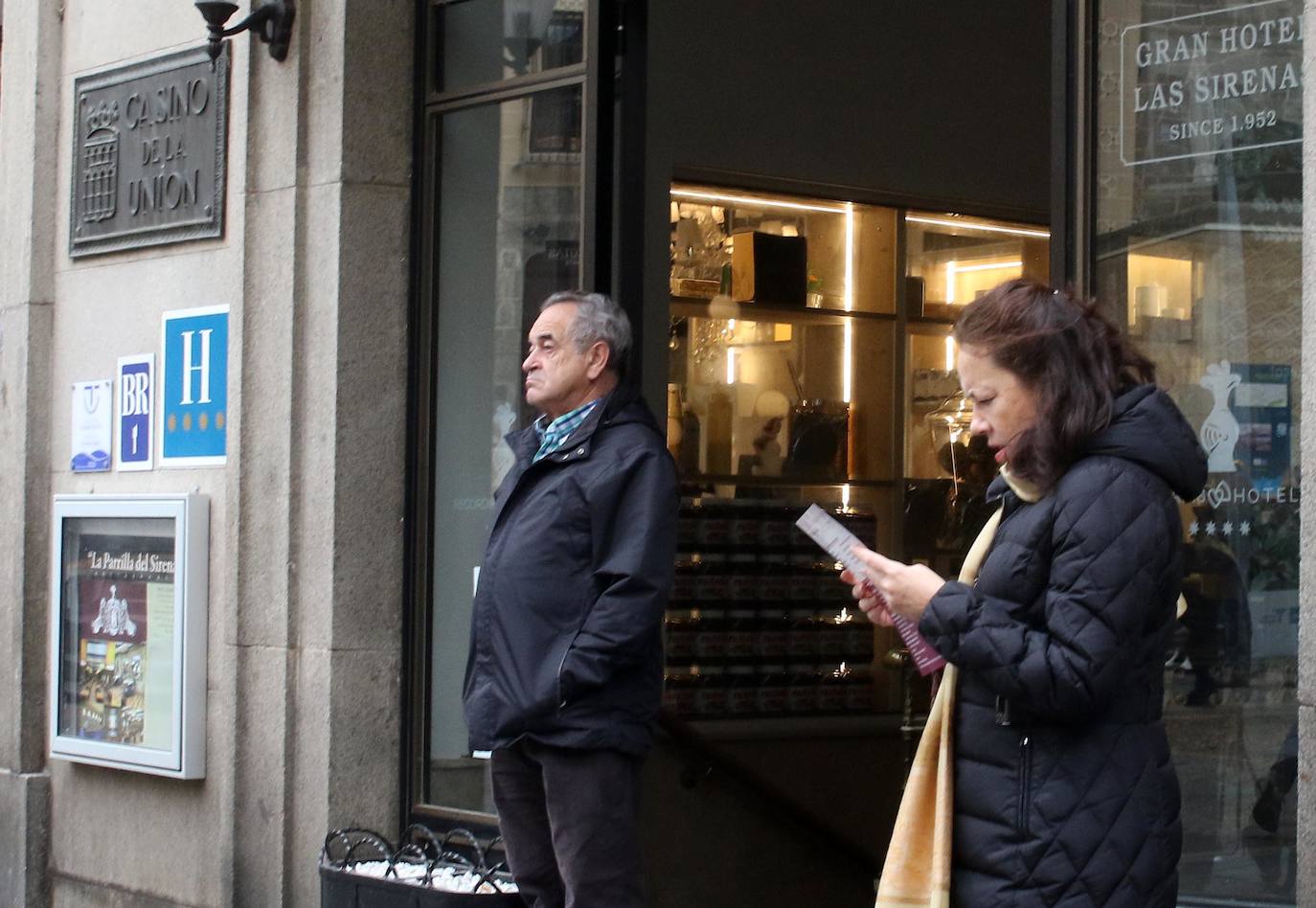 Segovia, repleta de turistas durante el puente