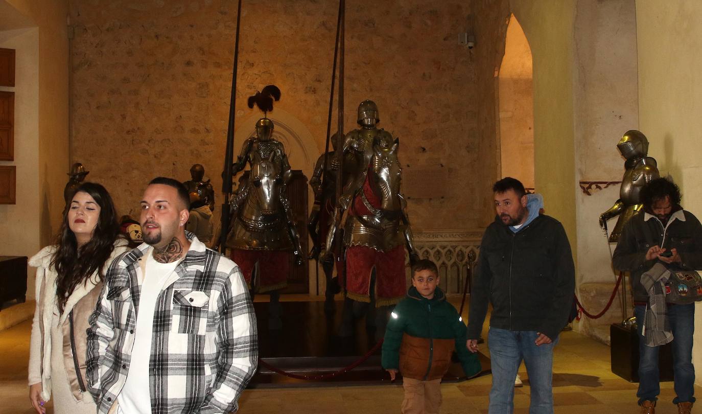 Segovia, repleta de turistas durante el puente