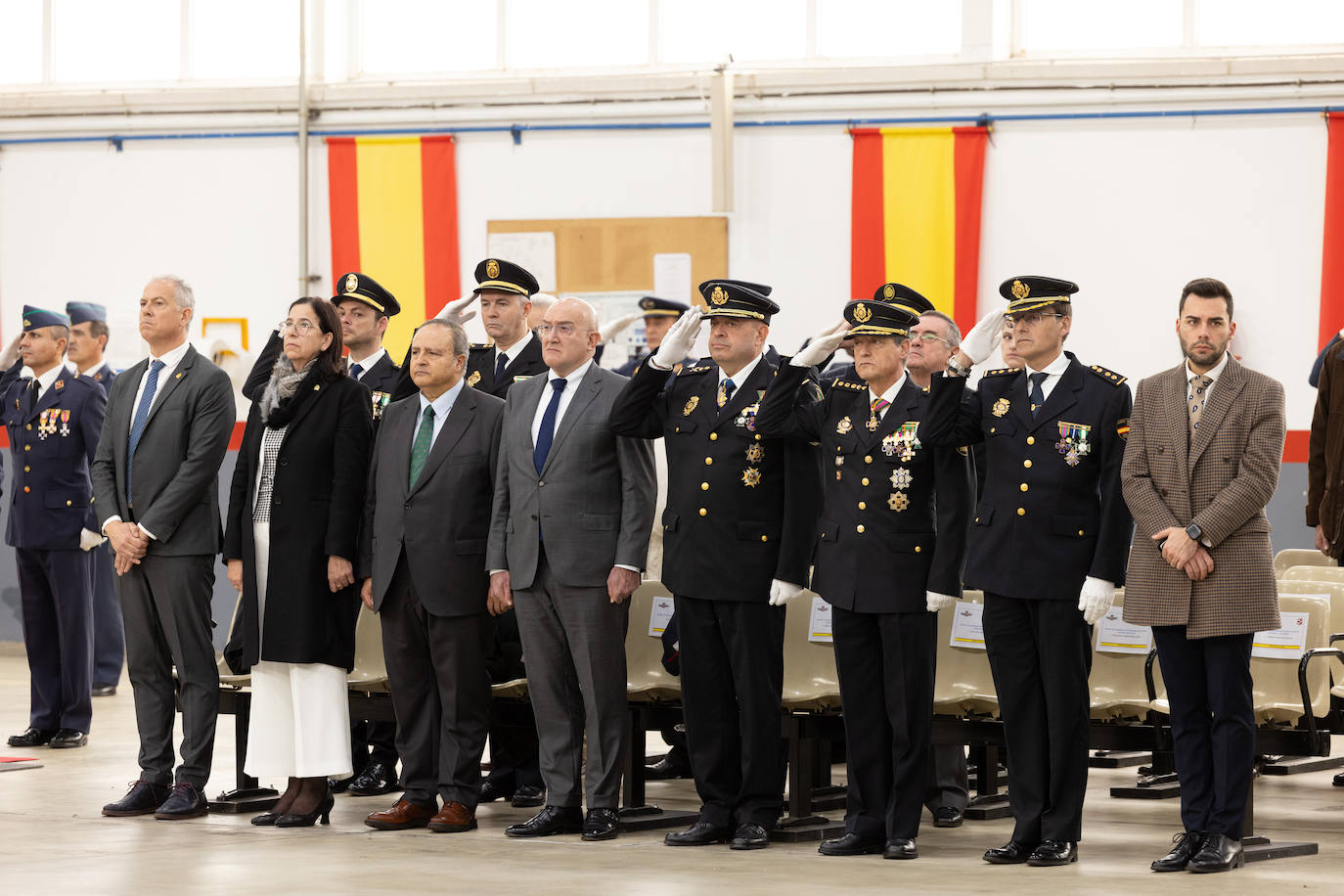 La festividad de la Virgen de Loreto en la base de Villanubla