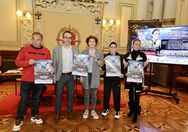 Julio López, Miguel Ángel Pascual, Mayte Martínez, Isa Rivero y Arantxa Lorenzo.