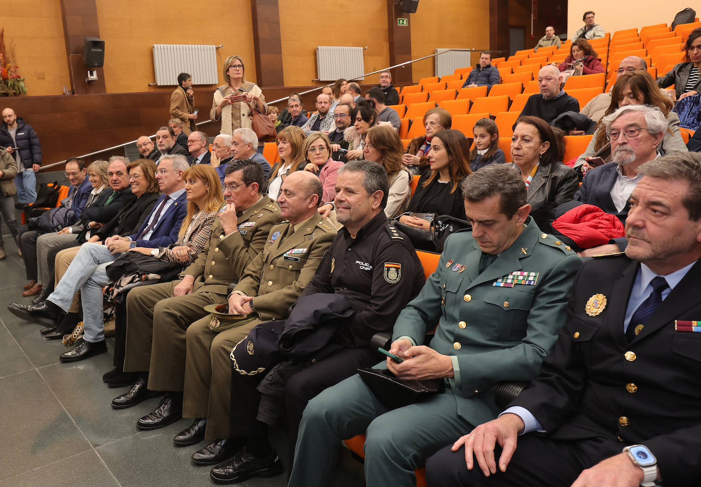 Julio Diez Casero toma posesión del Vicerrectorado de Palencia