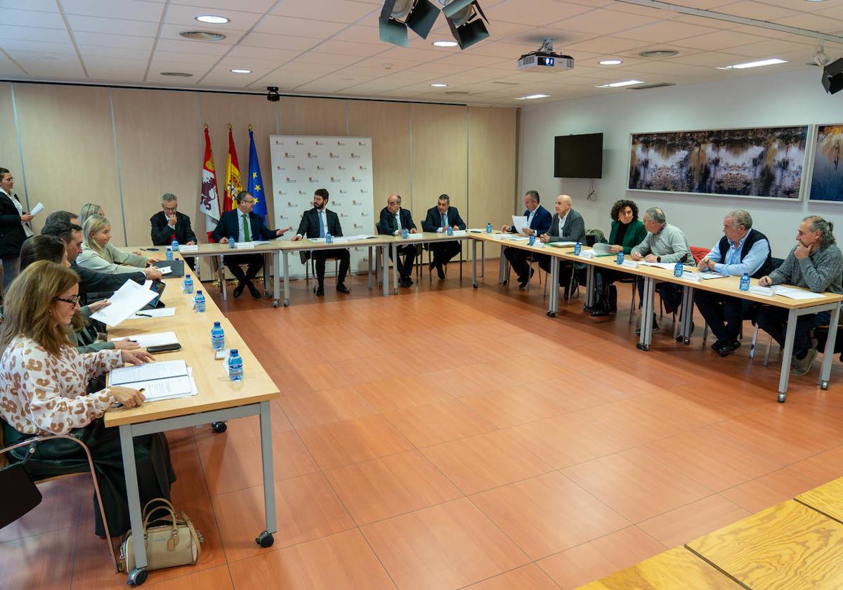 Participantes en el Consejo Agrario celebrado este viernes.