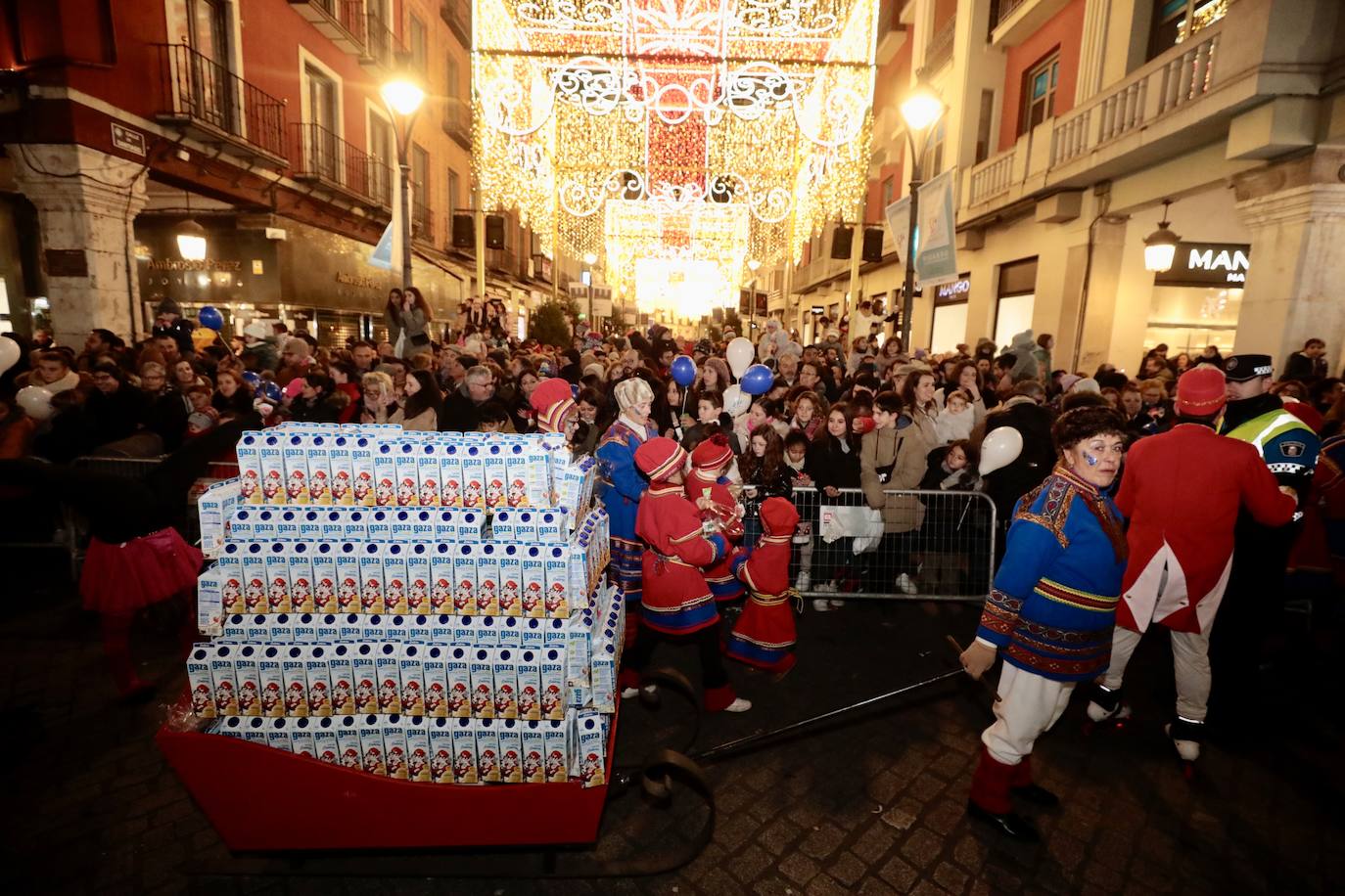 La cabalgata de Papá Noel, en imágenes (1/3)