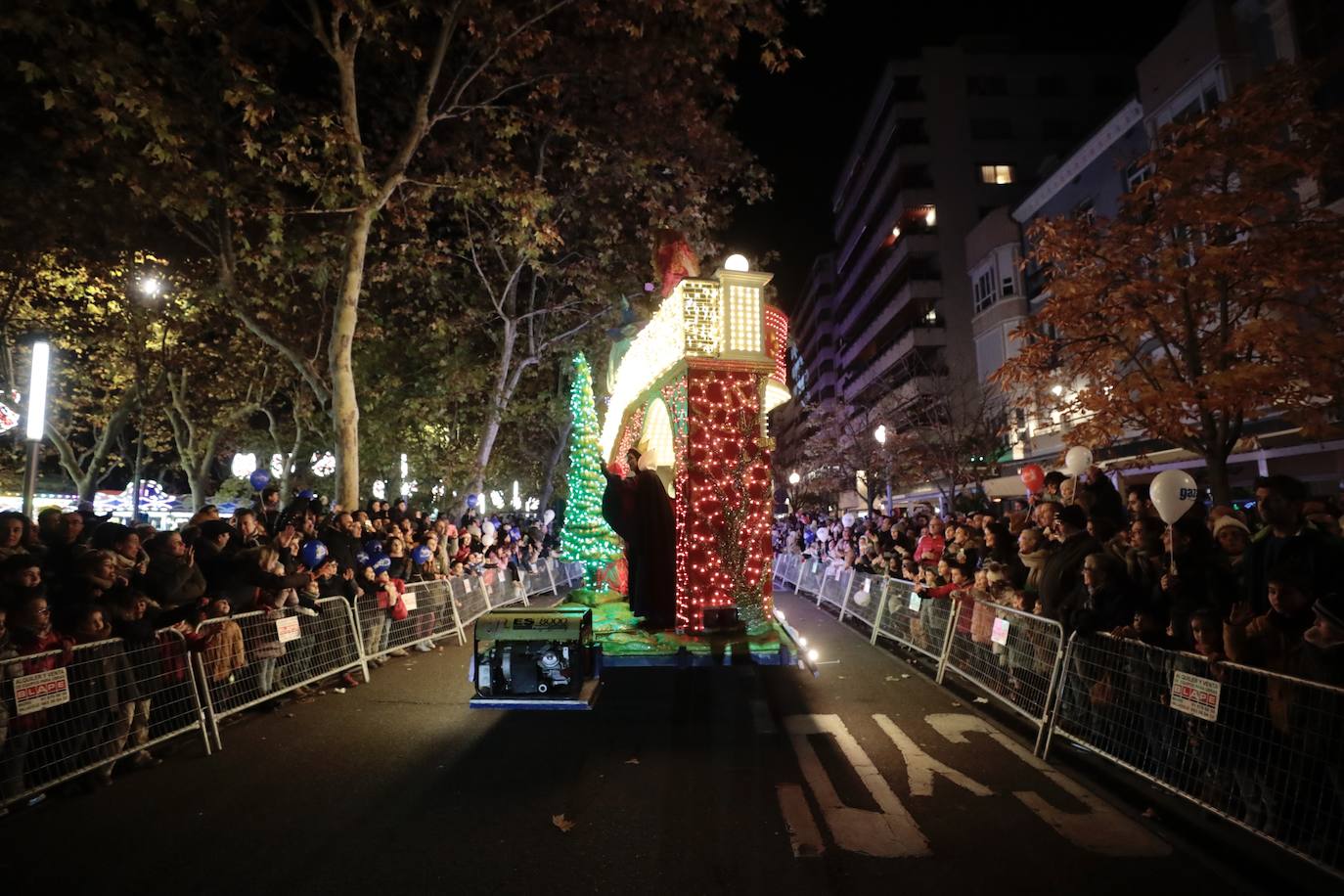 La cabalgata de Papá Noel, en imágenes (3/3)